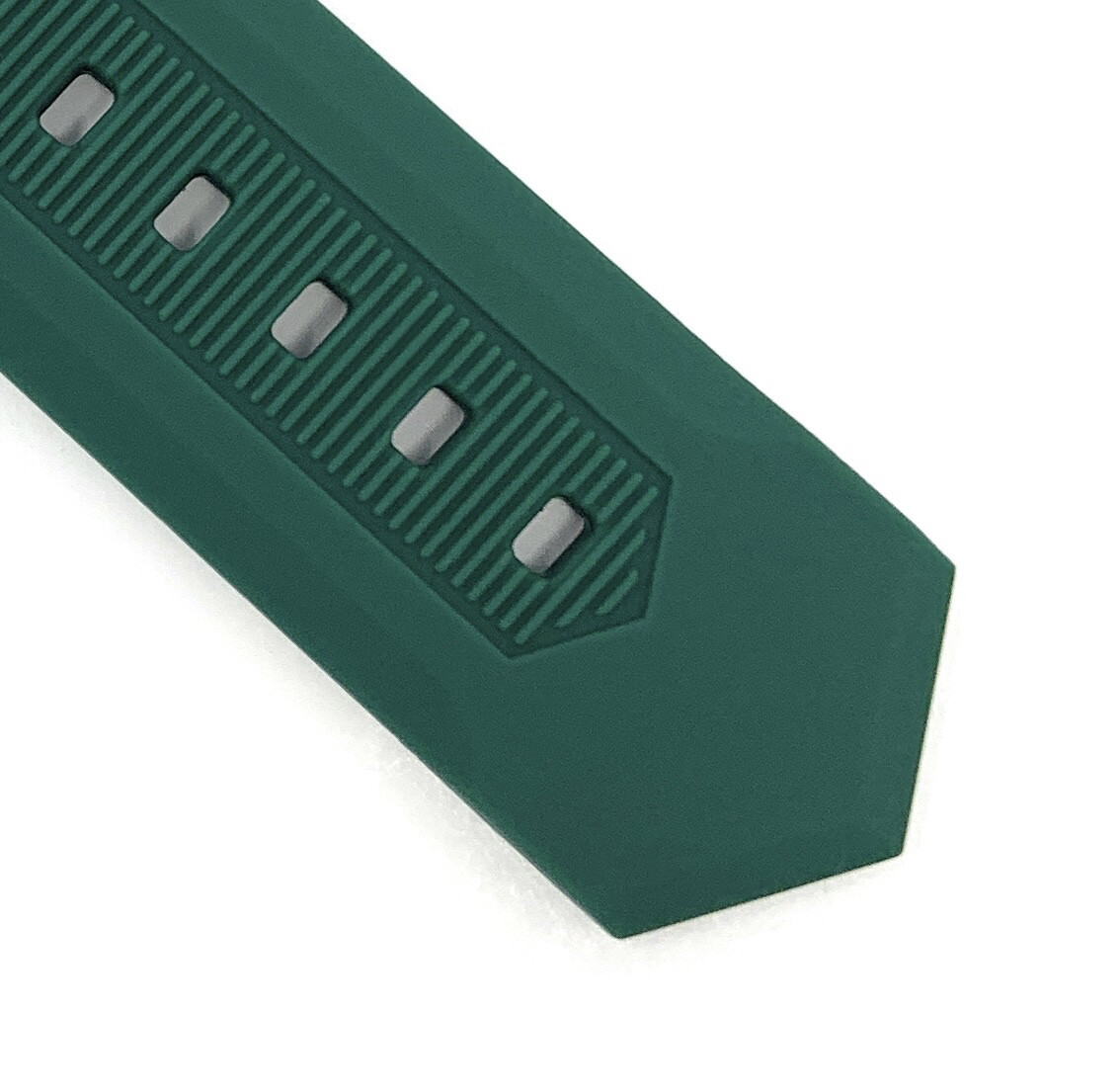 24mm Ribbed Silicone Watch Band for Bulova Marine Star