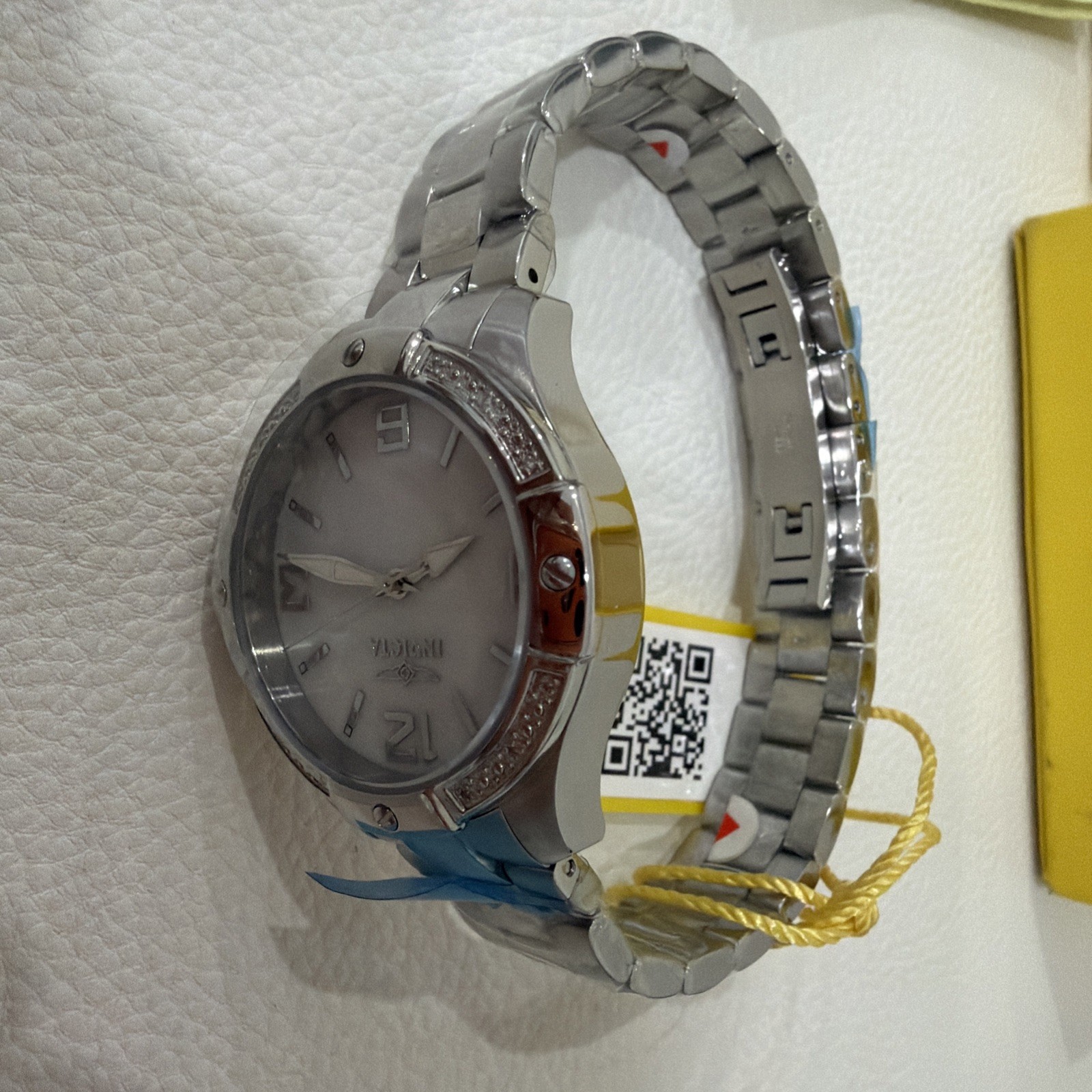 Ladies Invicta 11720 Stainless steel white mother-of-pearl dial watch RARE