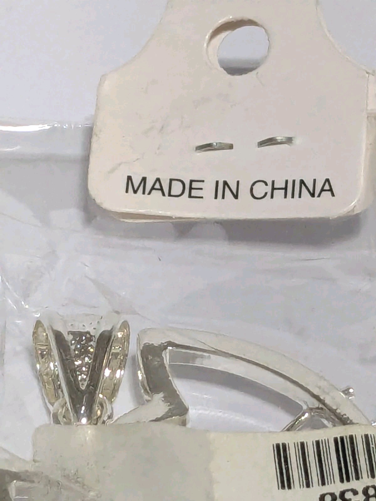 NWT Best Silver Tone Outline Cat Pendant With Black Faceted Acrylic Eyes. 2.25″