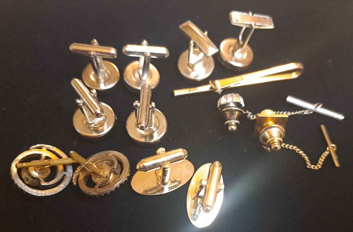 Mixed Years Lot 5 Cufflinks Tie Clip Bar 2 Tie Tacs Vintage Modern Men’s Set