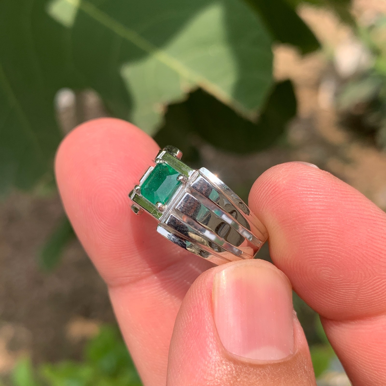 Natural 1 Carat Vivid Green Swat Emerald Handmade 925 Sterling Silver Ring Rhodi