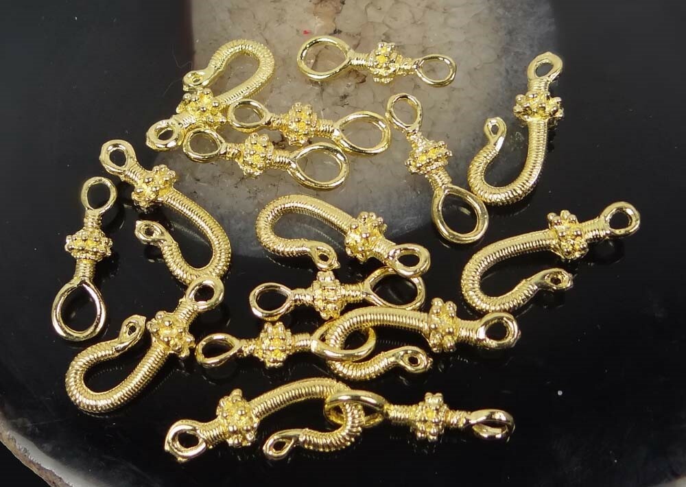16 pcs / 8 pair Gold Plated Pewter Hook Clasps
