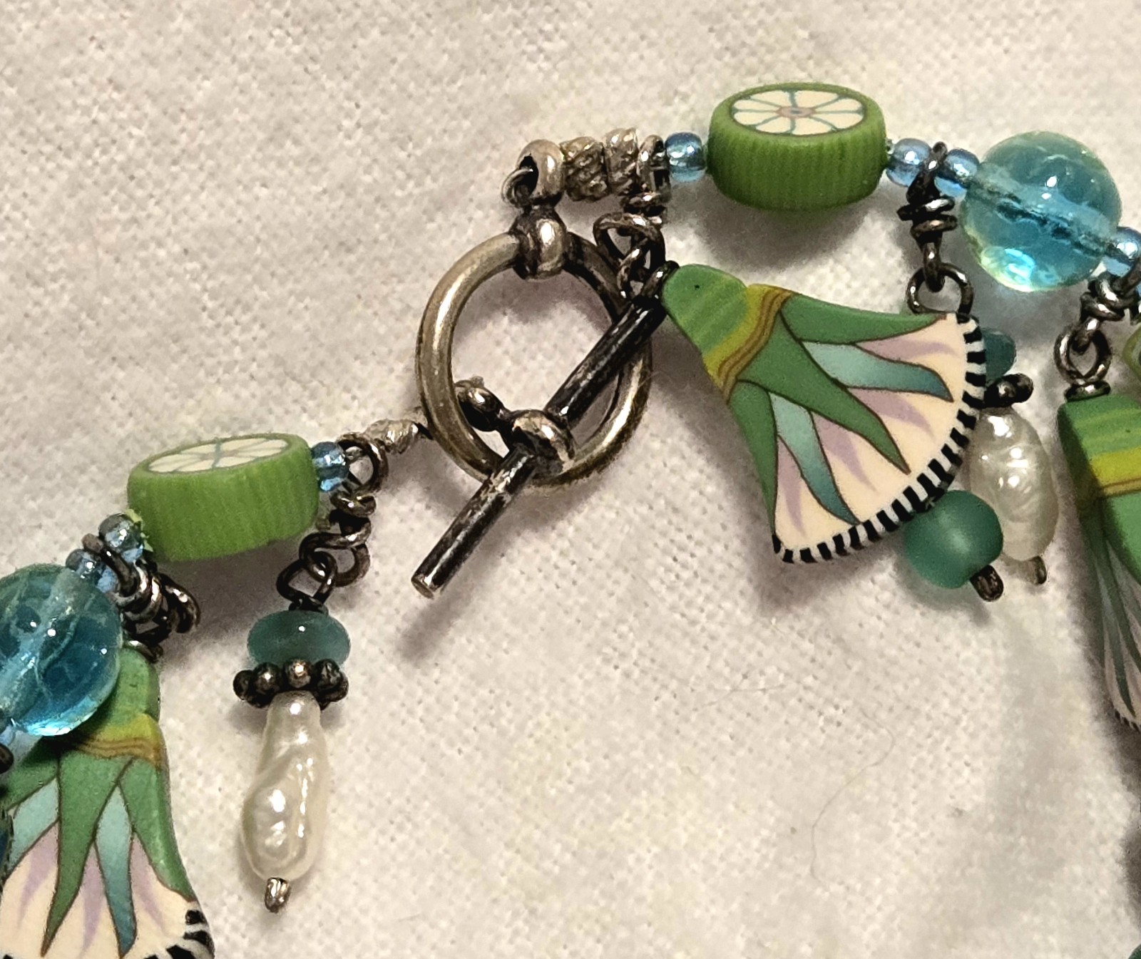 ​Designer Boho Chic Green Millefiori & Pearl Dangle Charm Toggle Bracelet