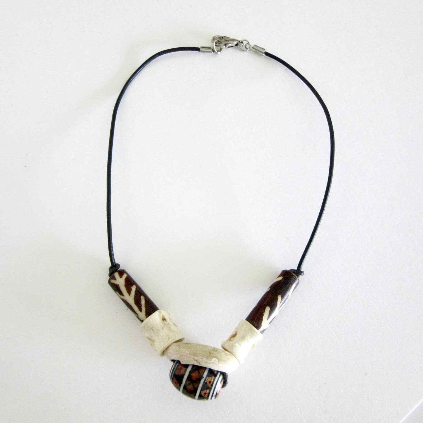 Bone Shell Bead Choker – Leather Thong – Necklace