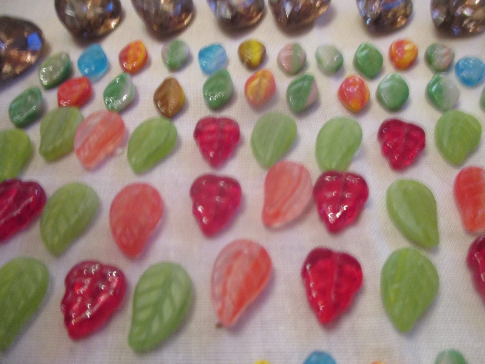 CZECH GLASS LEAF LEAVE RHINETSTONE LOT and CZECH 25mm LT. AMYTHYST RHNESTONES