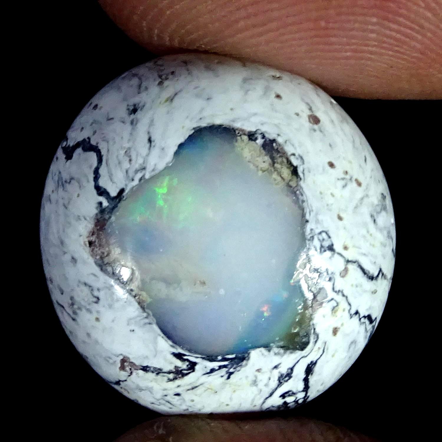 13.90Cts Natural Fire Opal Oval Cabochon Designer Gemstone 17X18X7MM
