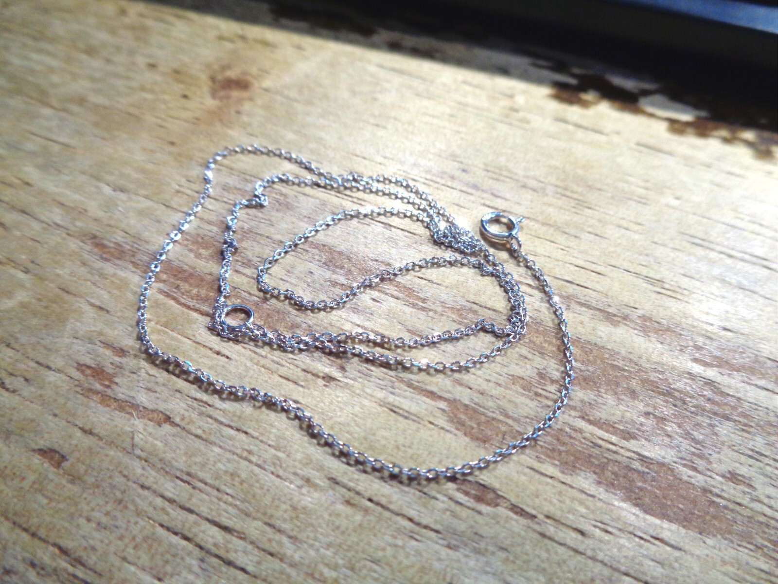 0.8MM PETITE WHITE GOLD-PLATED 925 STERLING SILVER DC ROLO CHAIN NECKLACE 16″
