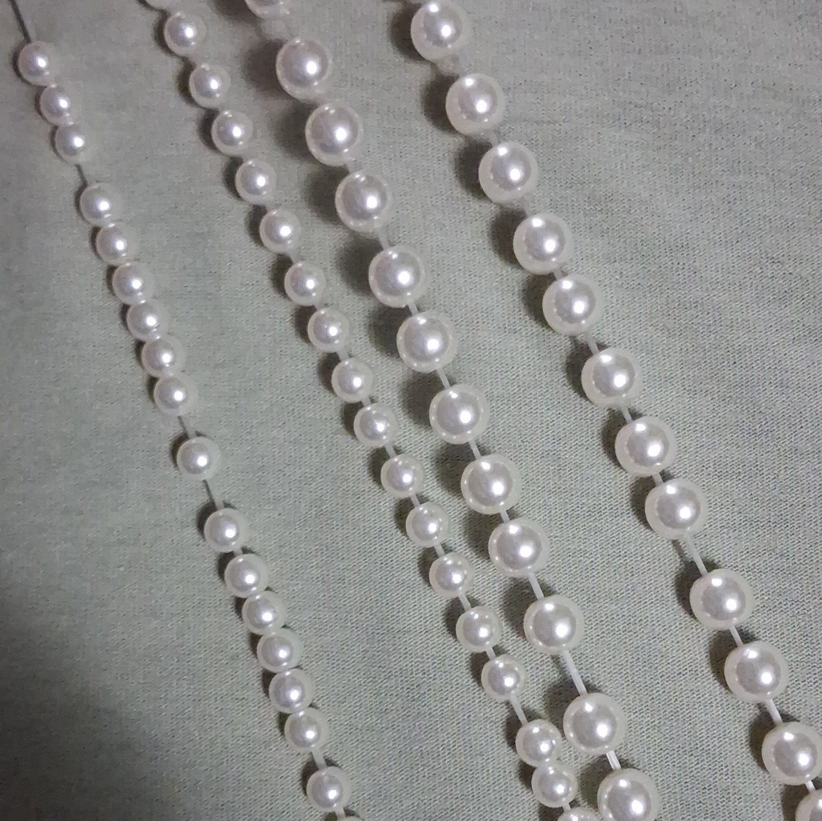 Lot of 2 White Simulated Pearl Beaded Strand Necklaces Ball/Bead Plastic