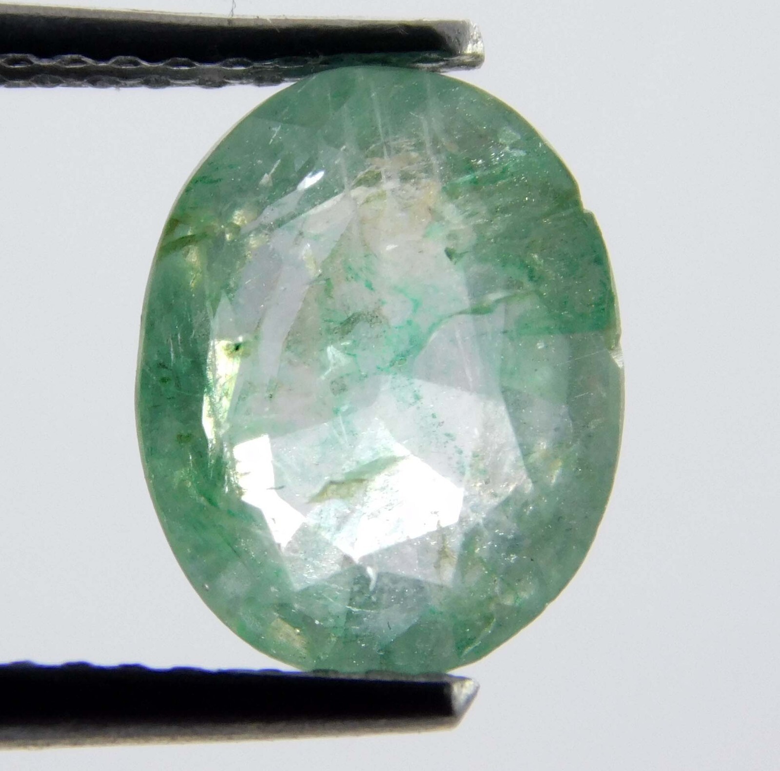 1.90 Ct Natural Green Emerald – Certified Untreated Zambian Loose Oval Gemstone