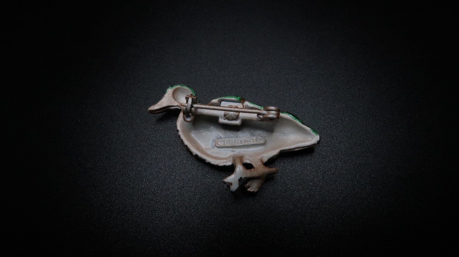 Vintage Gerry’s Duck Painted Brooch Pin 3.6cm BB5