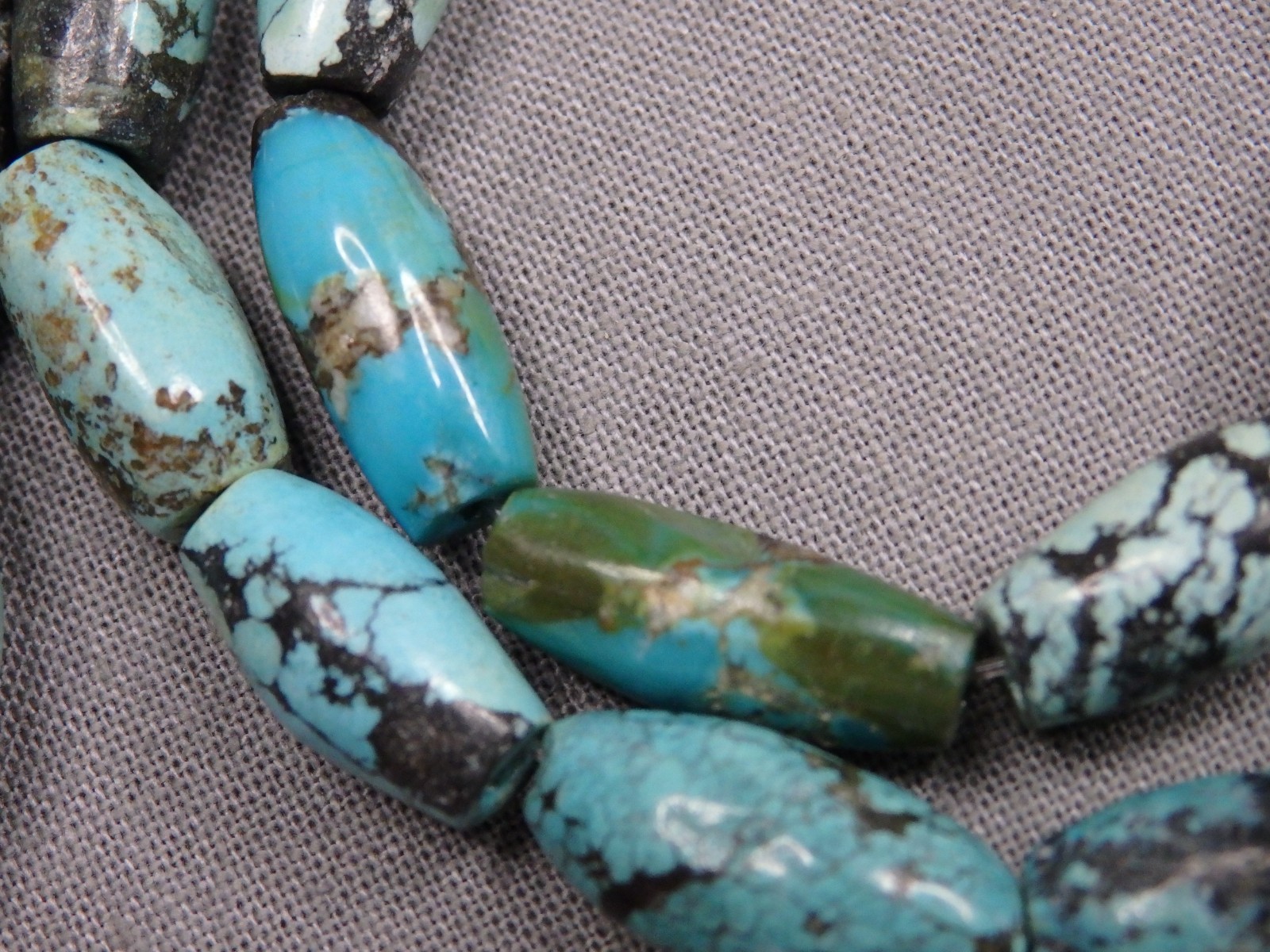 Vintage HUBEI TURQUOISE 12-16mm Long Rice Beads 15.5″ strand 150cts
