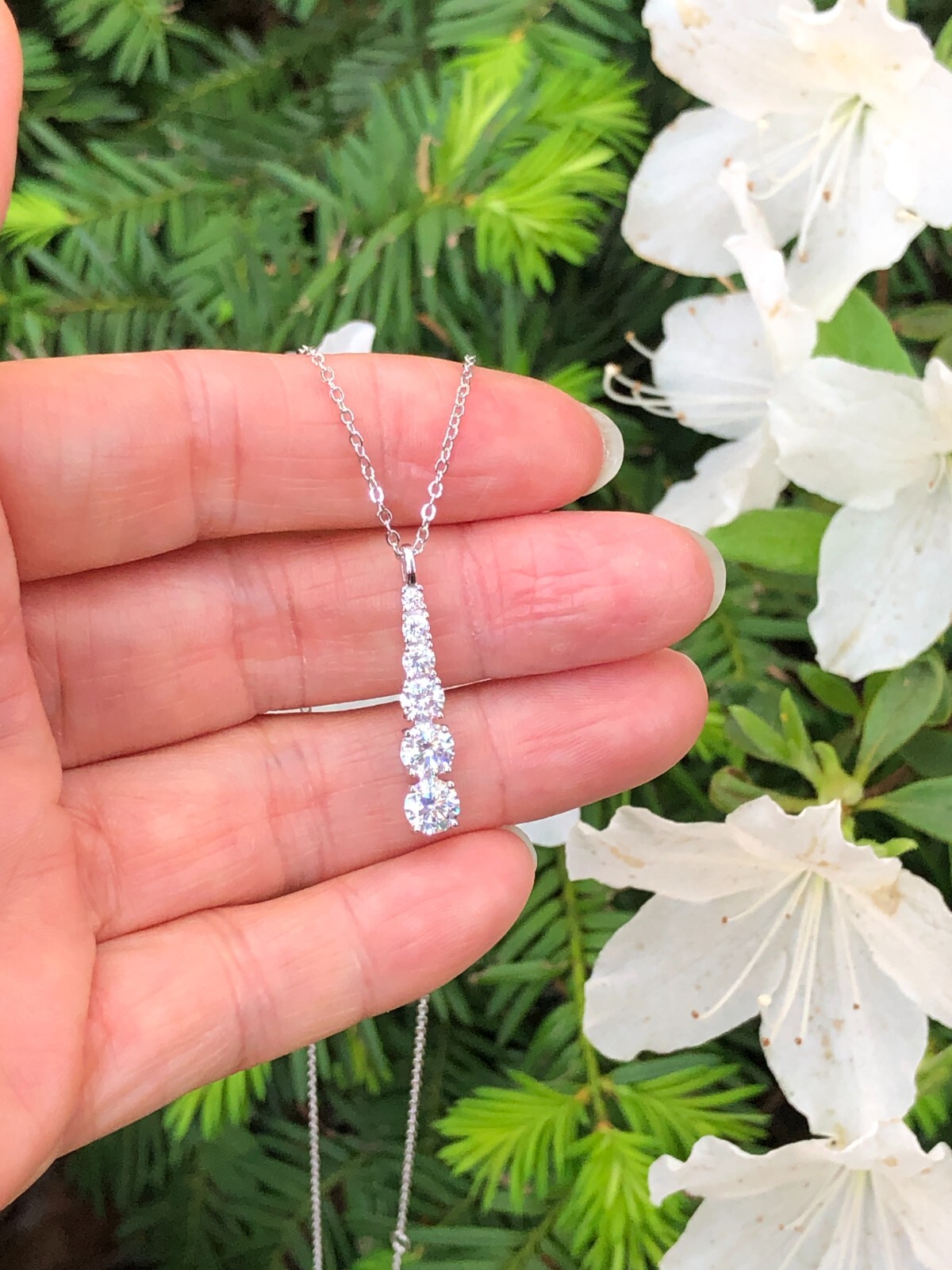 925 Sterling Silver Graduated CZ Bar Pendant Necklace Vertical 22.5mm 18″ Women
