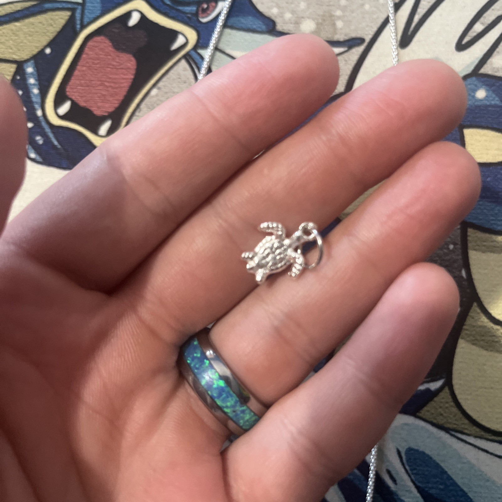 Sterling Silver Diamond cut popcorn chain comes with silver sea turtle pendant