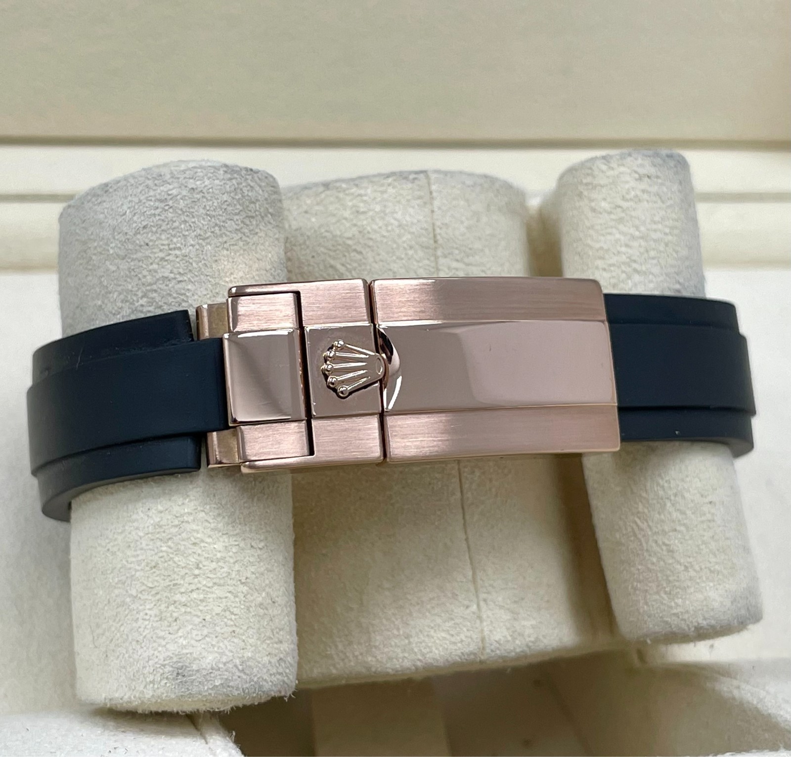 Rolex Yacht-Master 268655 Rose Gold On Oysterflex 2015 Full Set 37mm