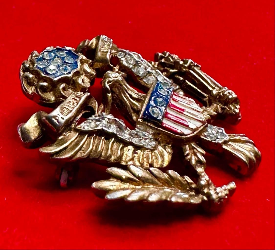 Vtg. Philippe Crown Trifari US Eagle Seal / Insignia Rhinestone Gold Tone Brooch
