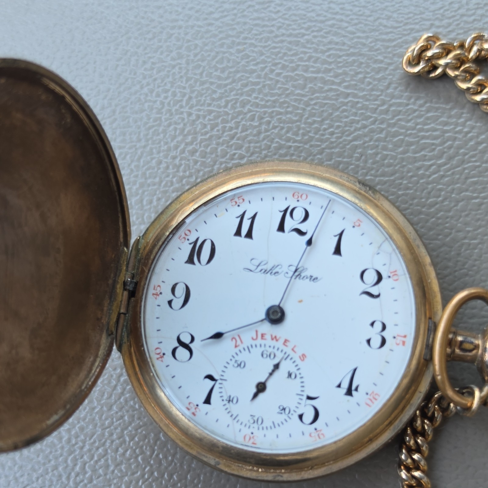 Lake Shore 21J Full Hunter Mechanical Pocket Watch White Dial Gold Filled Chain