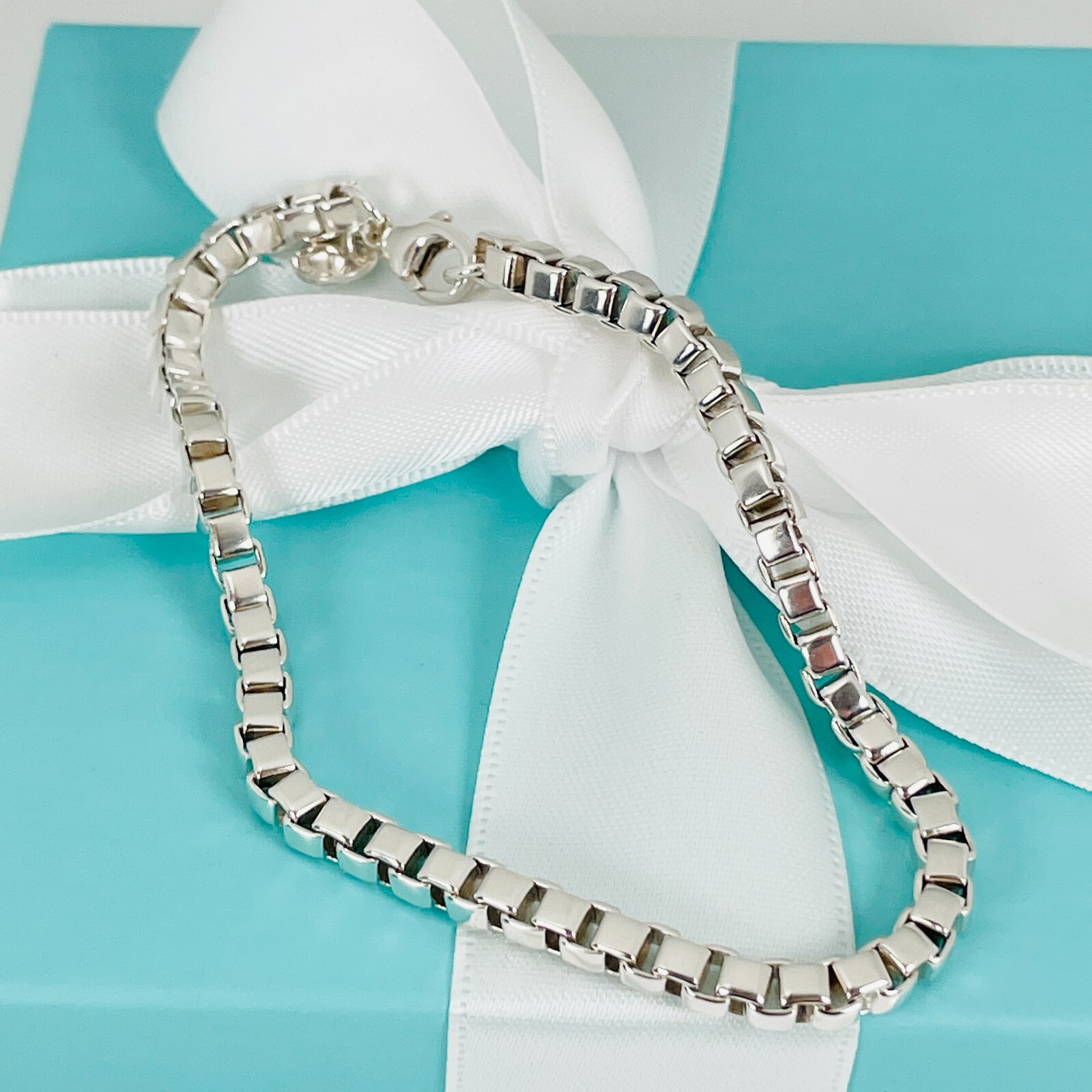 8” Tiffany & Co Mens Unisex Venetian Box Link Bracelet in Sterling Silver