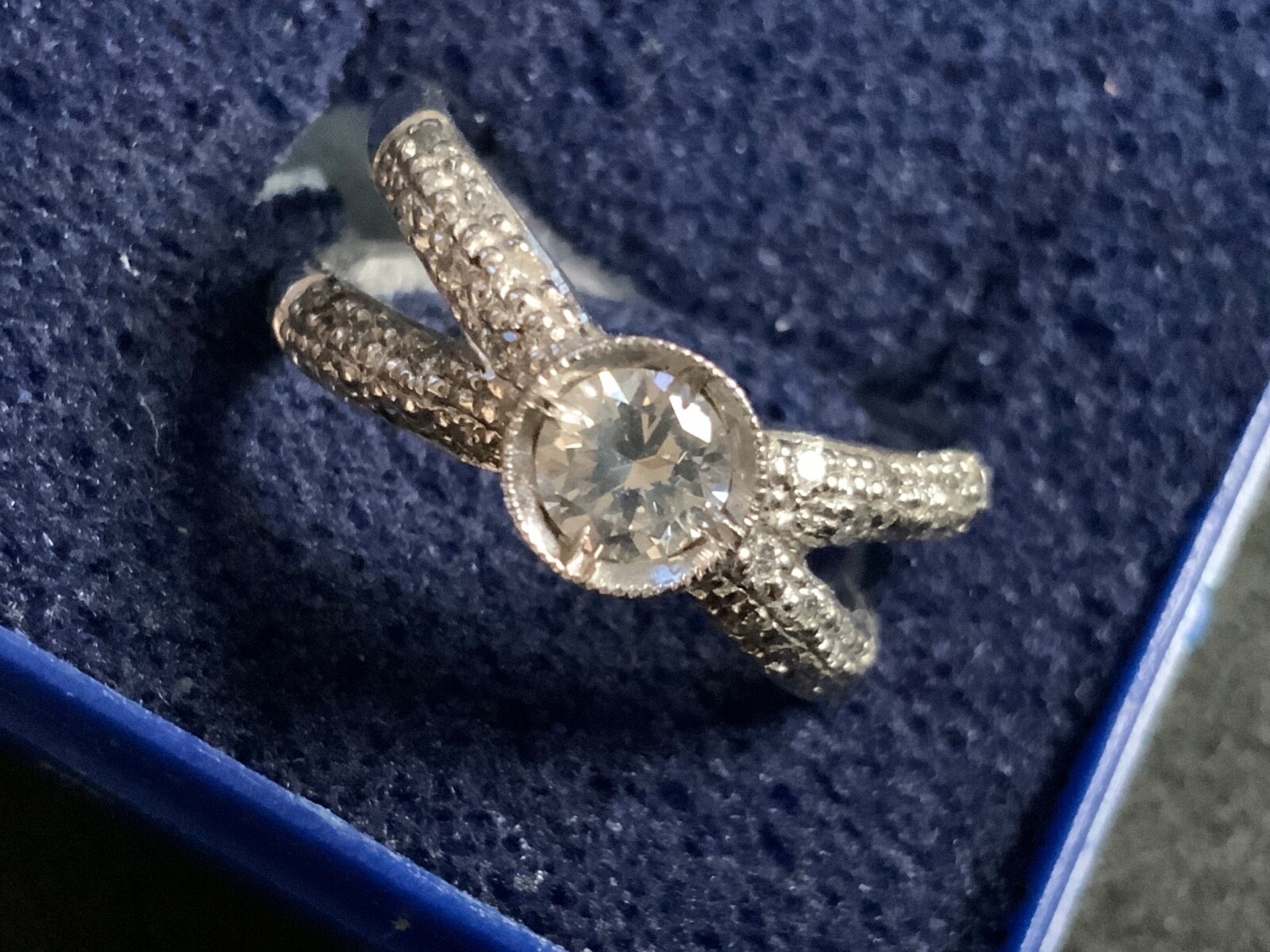 LADIES NATURAL DIAMOND RING 0.62 Carat US SIZE Approx. 5 3/4