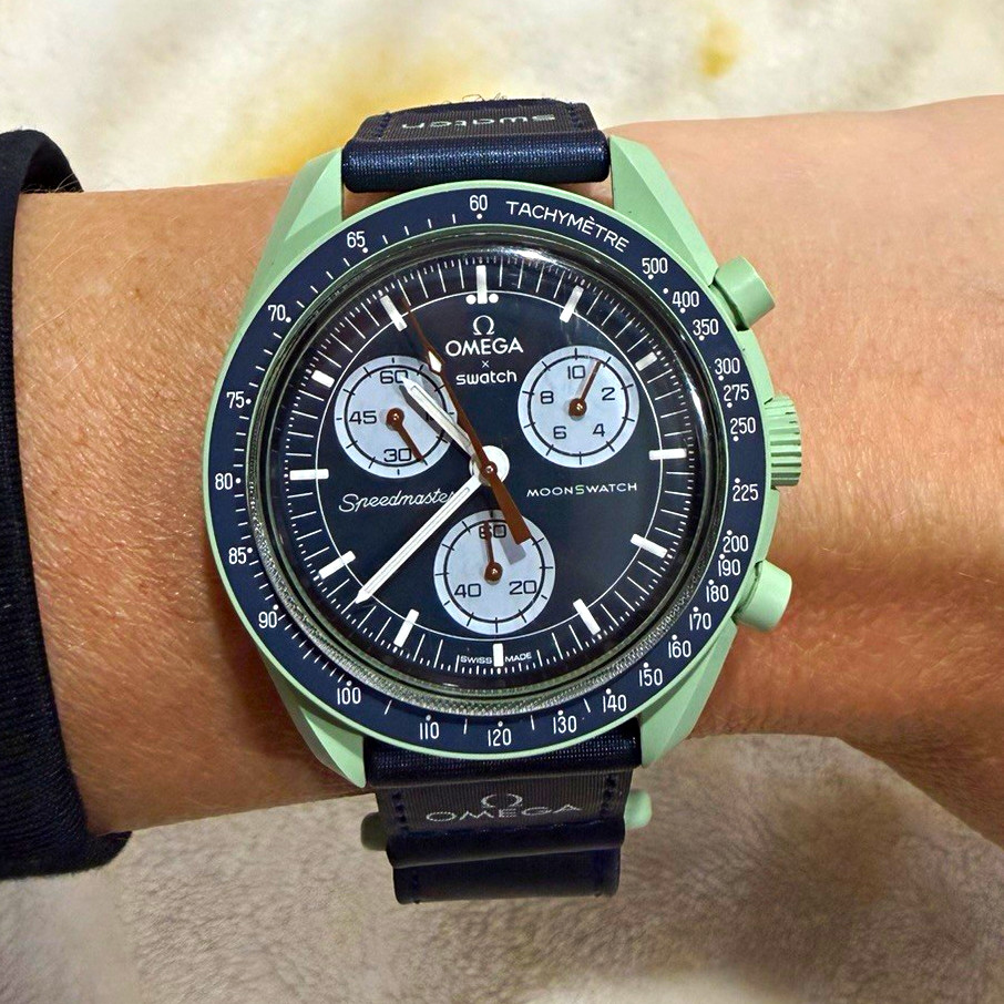 OMEGA x Swatch Speedmaster MoonSwatch Mission on Earth Green/Blue Quartz Box