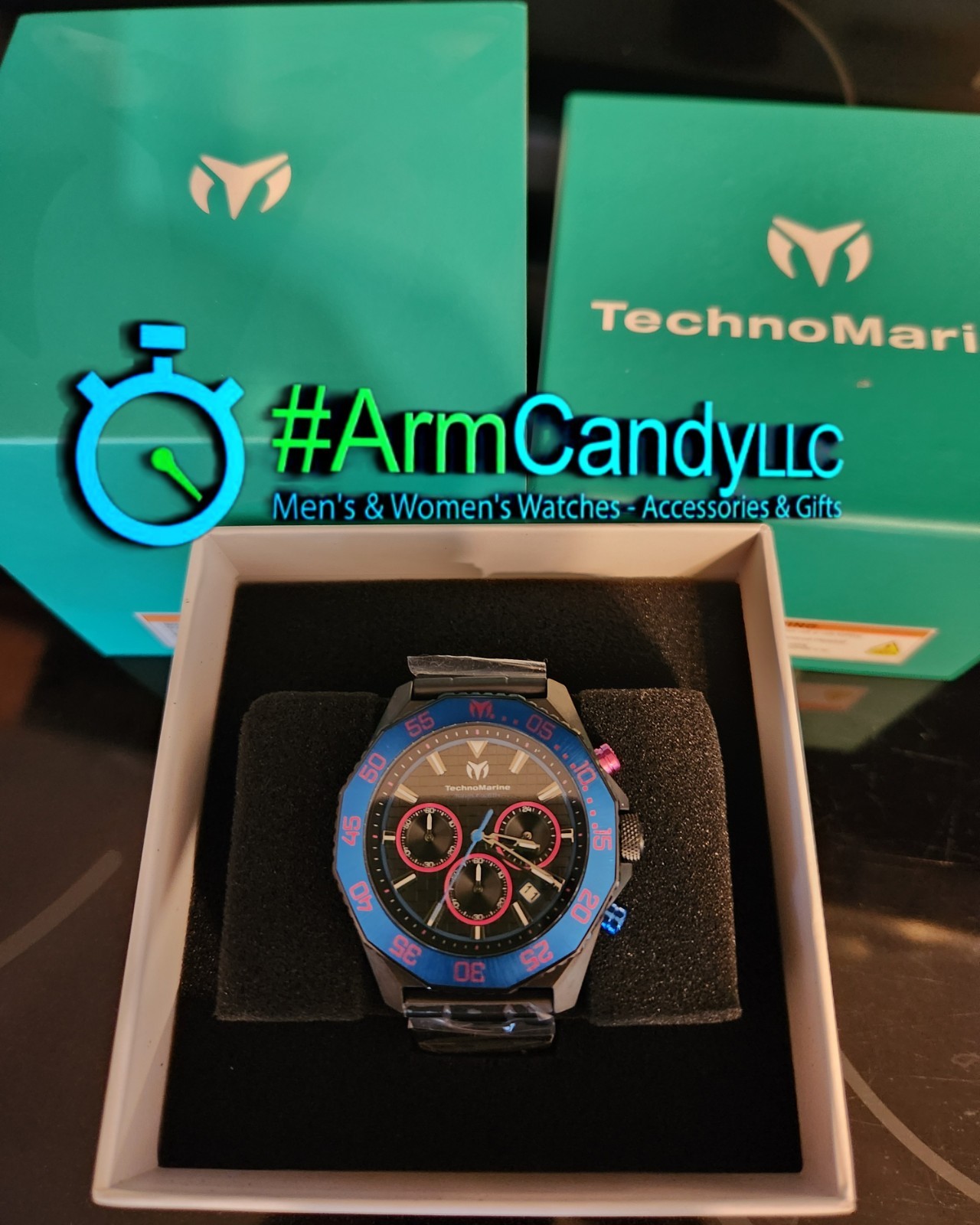 RARE! 44mm Mens TechnoMarine LEGENDS Watch Black-Blue-Pink Chronograph ONE LEFT!