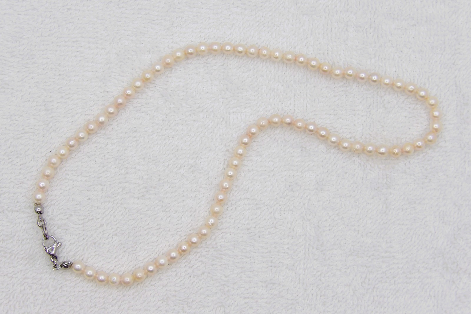 15″ inches White Akoya Near Round Genuine Pearl Necklace Woman Jewelry NK826