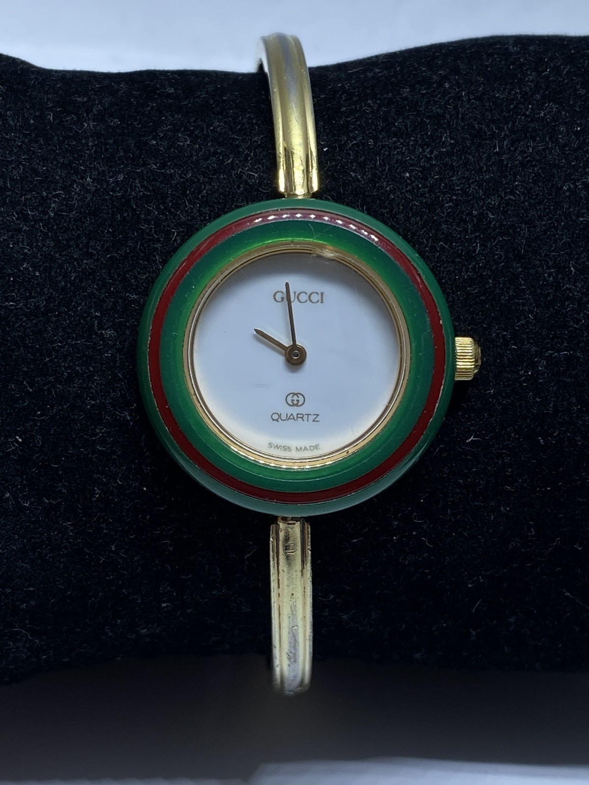 Vintage Gucci 1100-L Women’s Bangle Watch Gold Tone Interchangeable Bezels Set