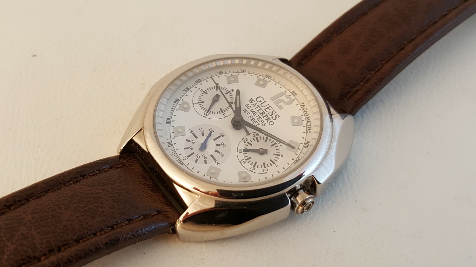 Guess Waterpro watch 50 meters 165 feet Tachymetre with leather band
