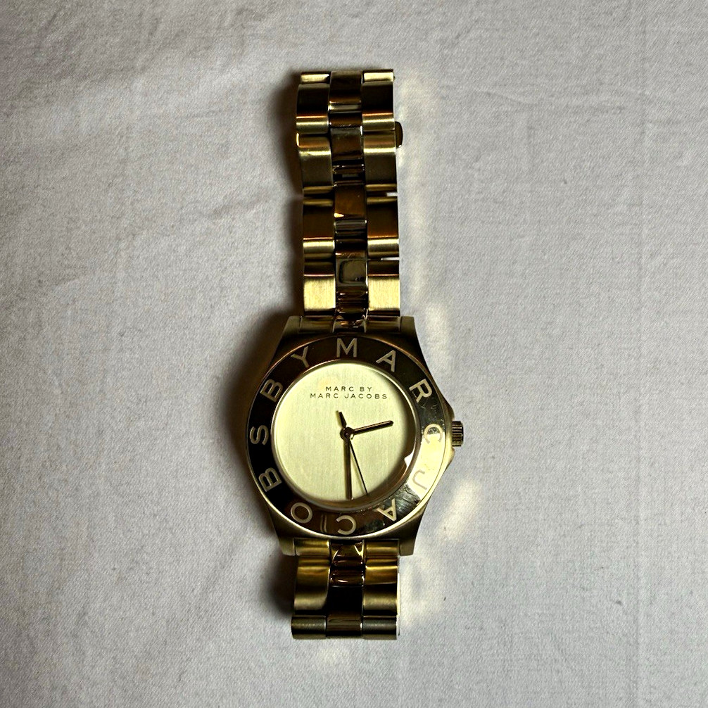 Marc by Marc Jacobs Girls Gold Tone Quartz 28mm Bracelet Analog Watch