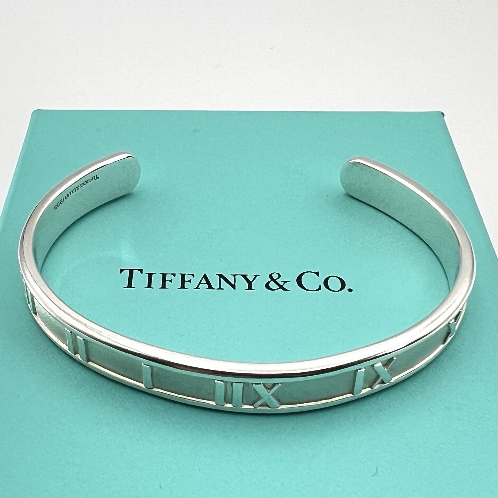 Tiffany & Co Atlas Cuff Bangle 925 Silver 16cm / 6.3in Vintage 1995 Pouch Box