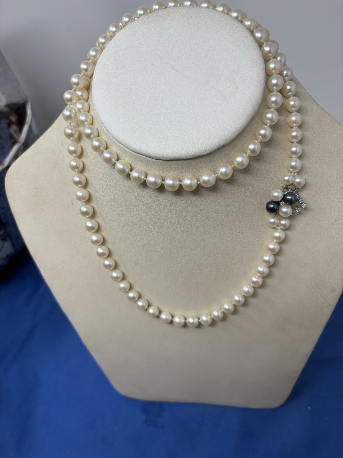 Vintage Akoya Pearl Necklace Diamond Peacock Pearl Clasp 14K WG 7.5 x 8mm 32″