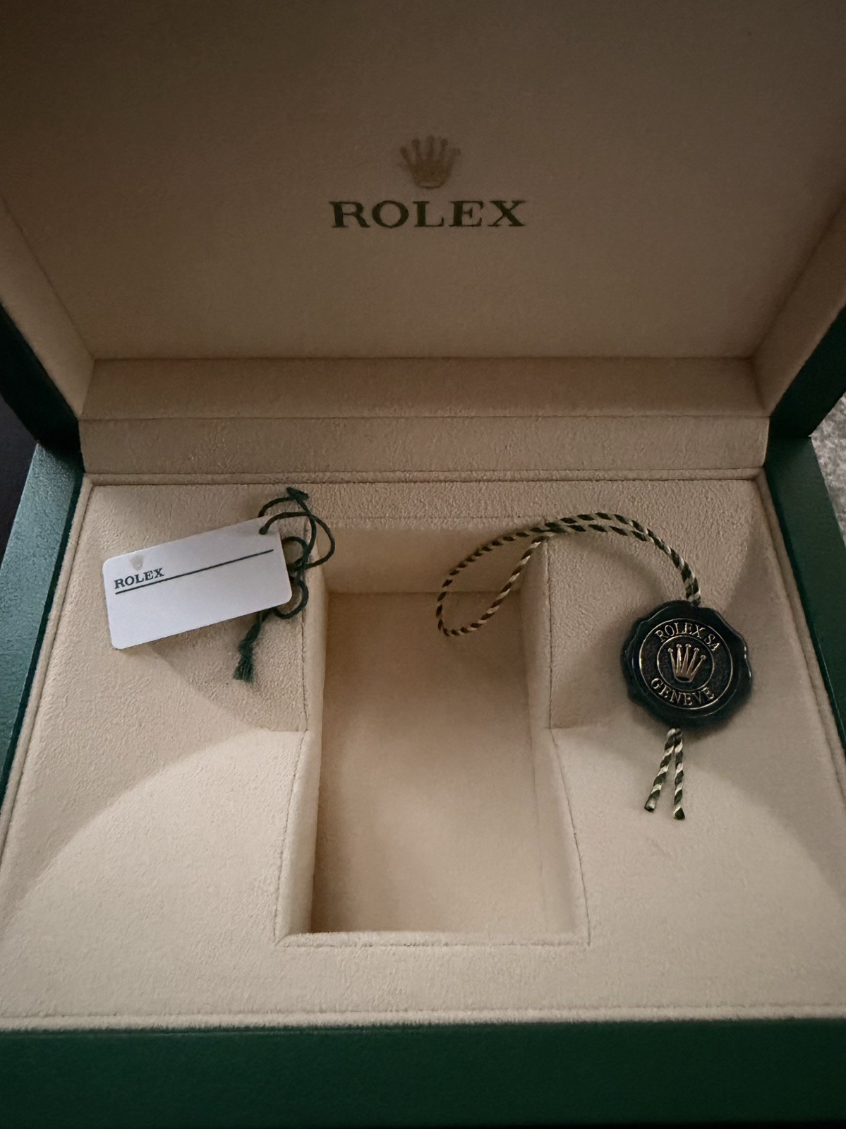 Rolex Datejust 36 126234 Blue Dial Fluted Jubilee Bracelet – Box, RSC Card