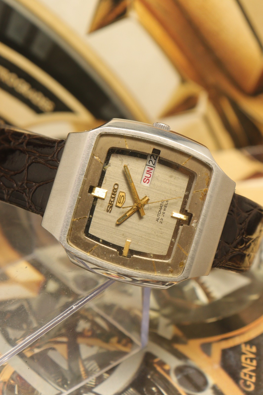 Vintage Seiko 5 Automatic Original Dial Wrist Watch For Mens Japan Movement 6349