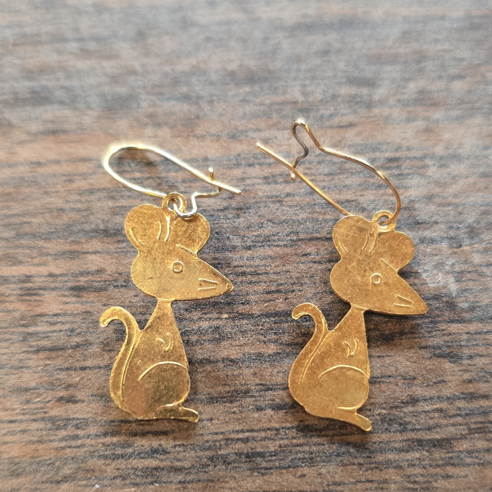 Gold Tone Mouse Dangle Drop Earrings Metal Hook Closure Animal Theme