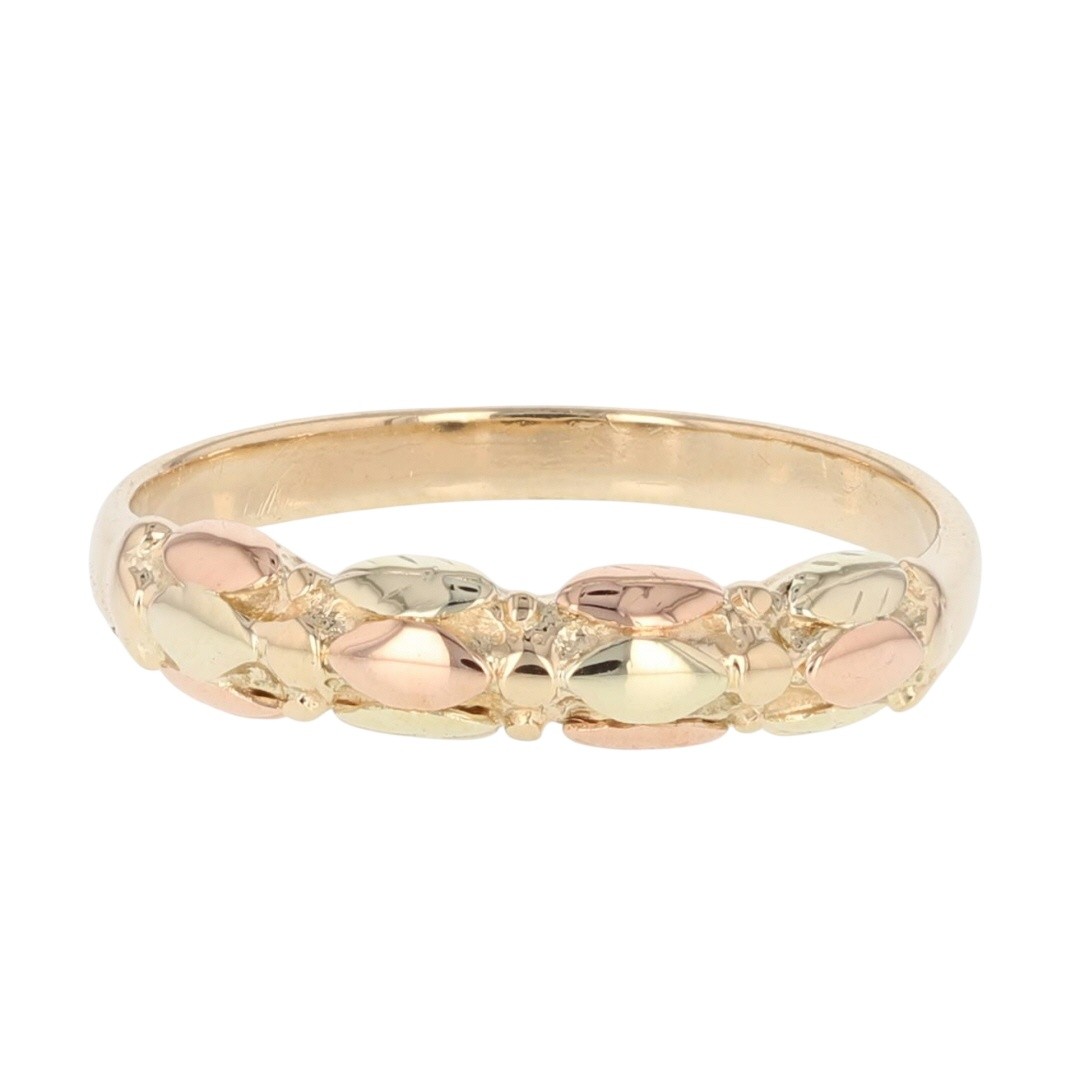 Black Hills Gold 4.3mm Leaves Band Ring 10k Multi-Tone Gold 2.26 Grams Size 7.75