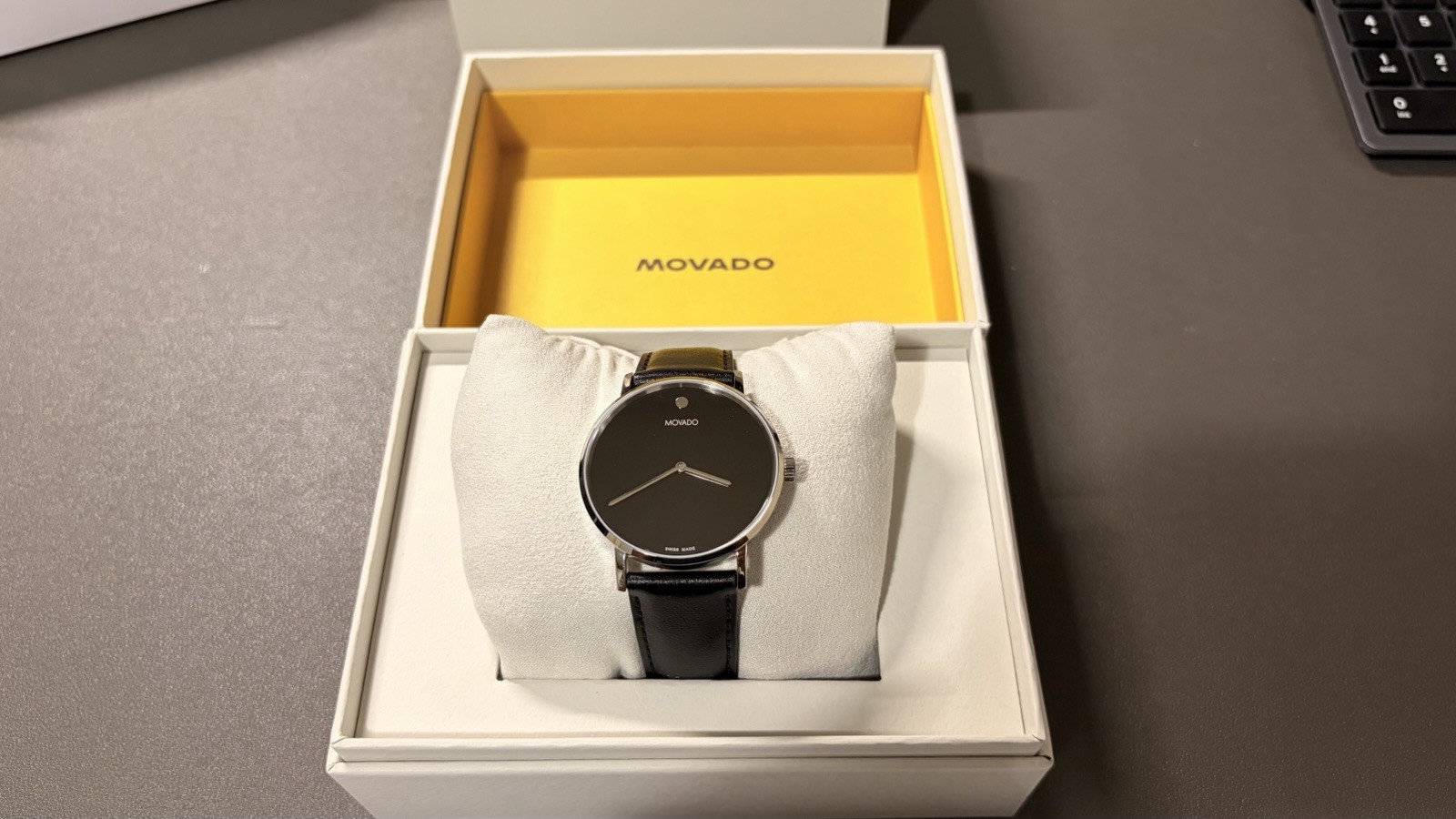 MOVADO Watch Museum Classic Black Dial Sapphire Crystal Stainless Steel w/Box