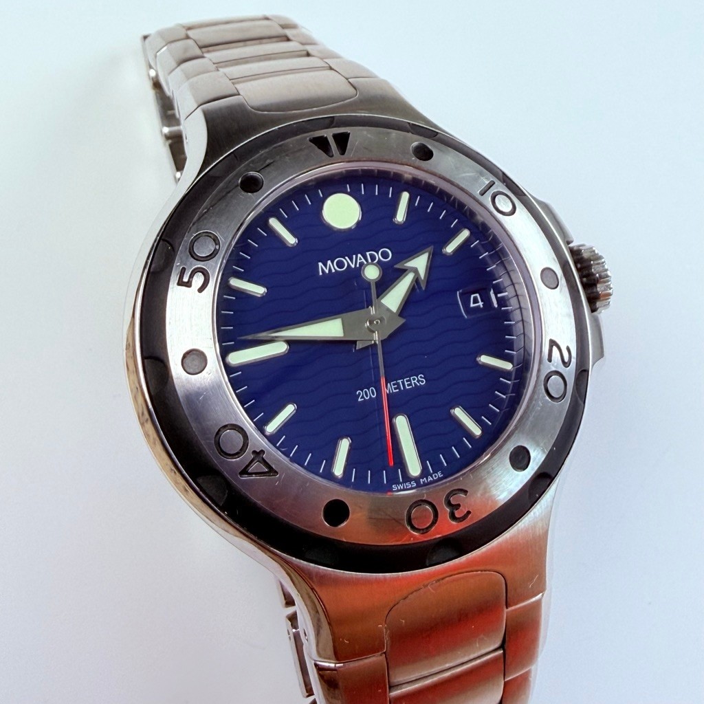 Movado Series 800 Men’s Blue Dial Silver Tone Stain Steel Bracelet Watch 2600013