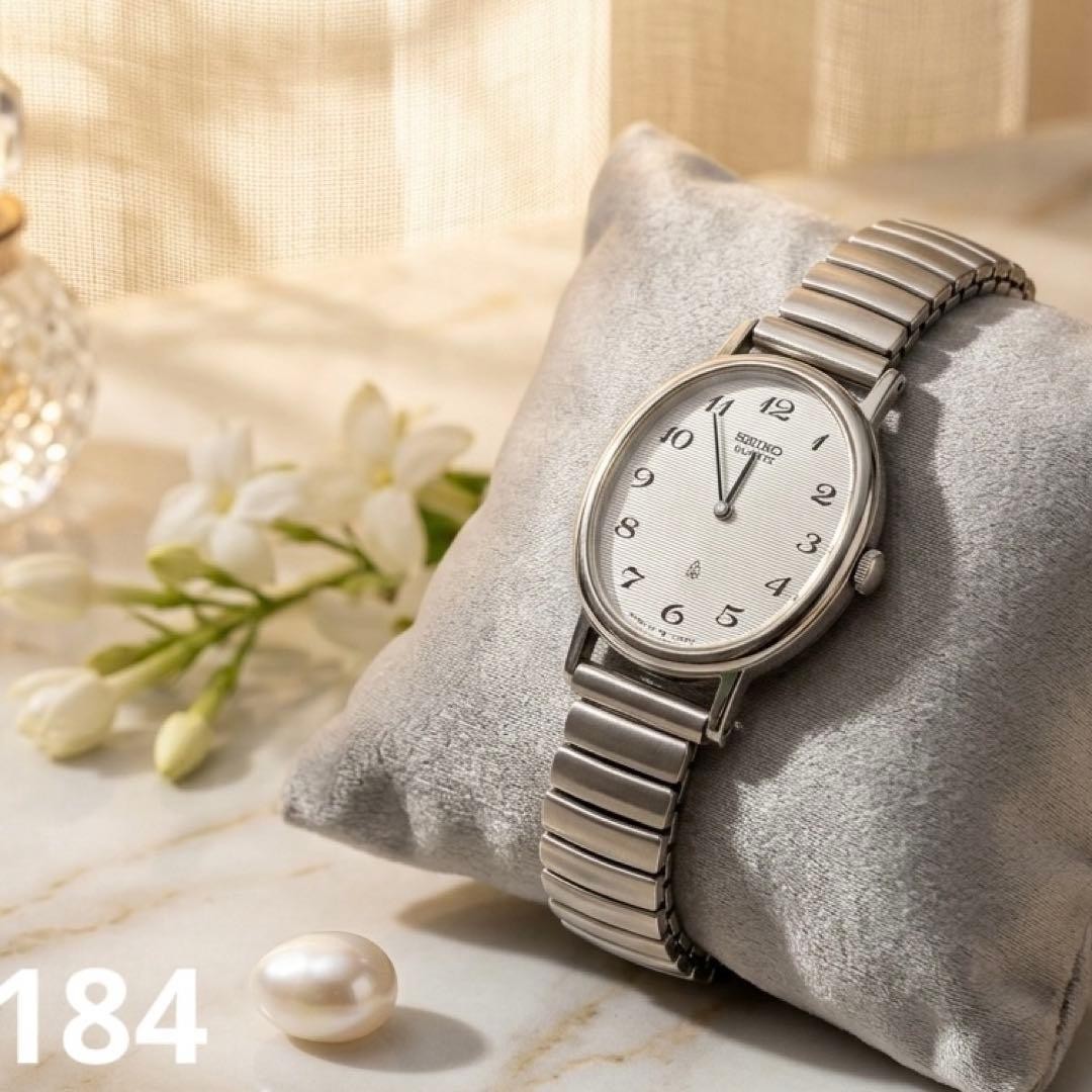 [Rare & Working] SEIKO Vintage Ladies Oval Arabic Dial Watch