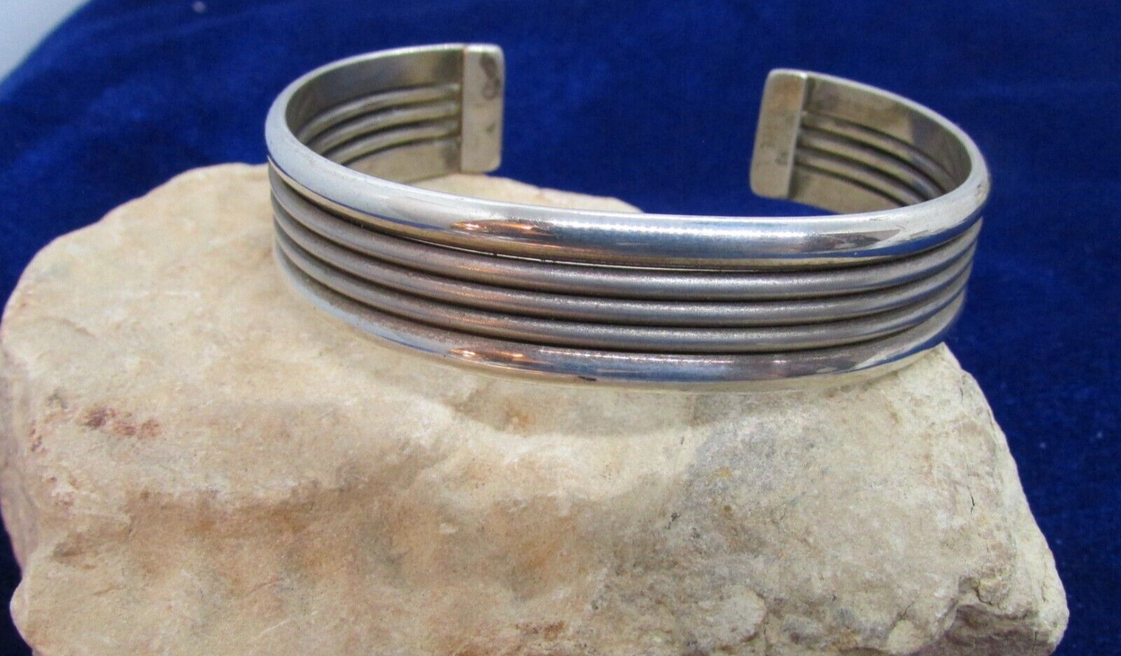 VINTAGE SOUTHWEST N A RAIL CUFF BRACELET STERLING TAHE