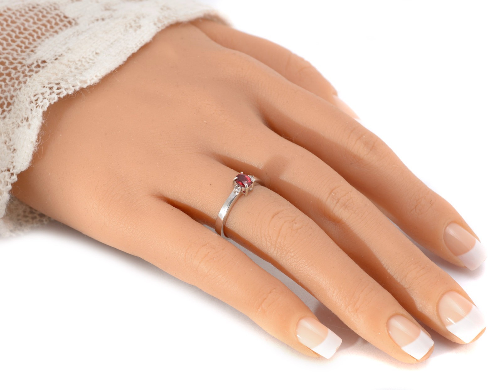 9ct White Gold Ring – Lab Created Ruby / White Topaz – Size N – Hallmarked 2007