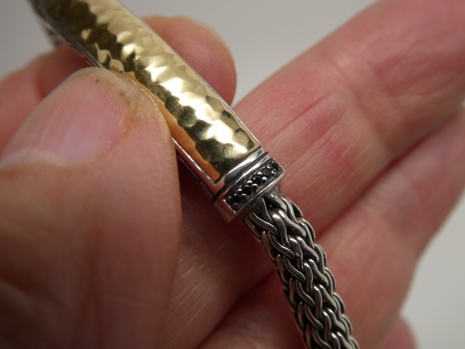 John Hardy Palu Hammered Sterling 925 & 18k YG Sapphire Bracelet Size 6 3/4″