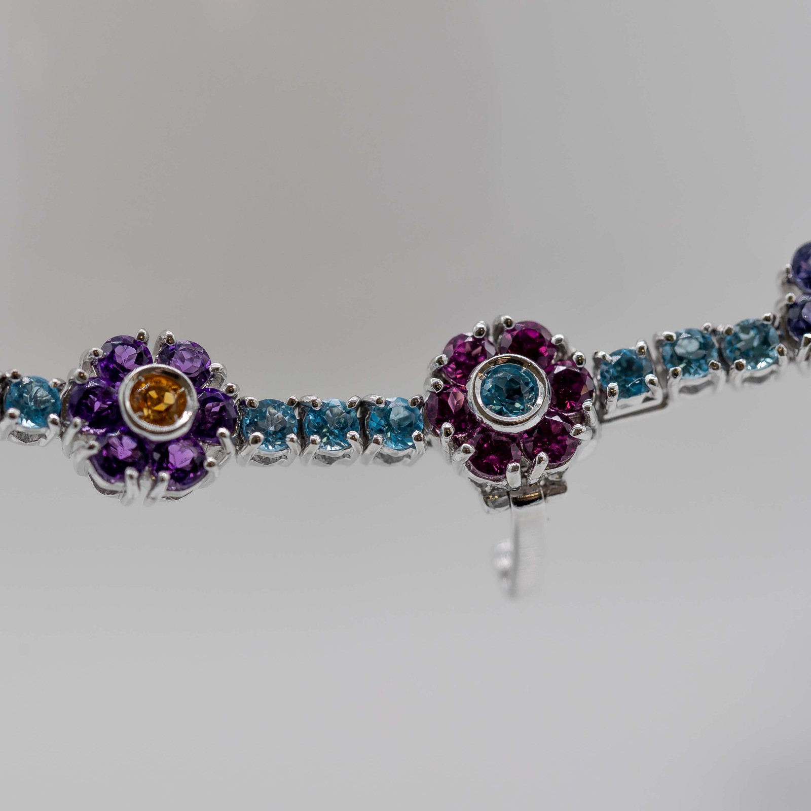 Pasquale Bruni Necklace 750/18K White Gold Various Gemstones L: Approx 35cm