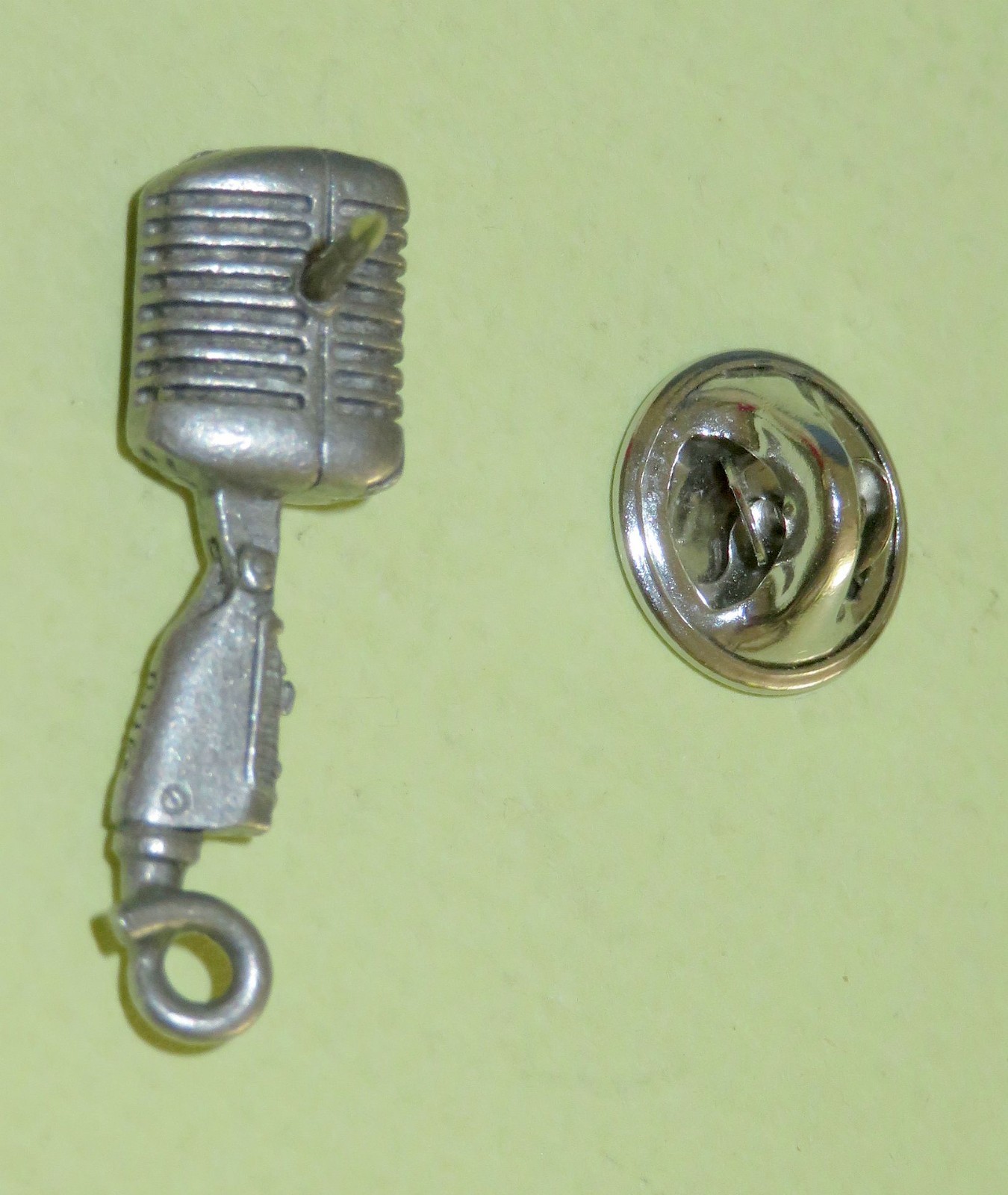 Vint SHURE 55SH Microphone Pewter Finish Future Primitive Pin Music Pin Back