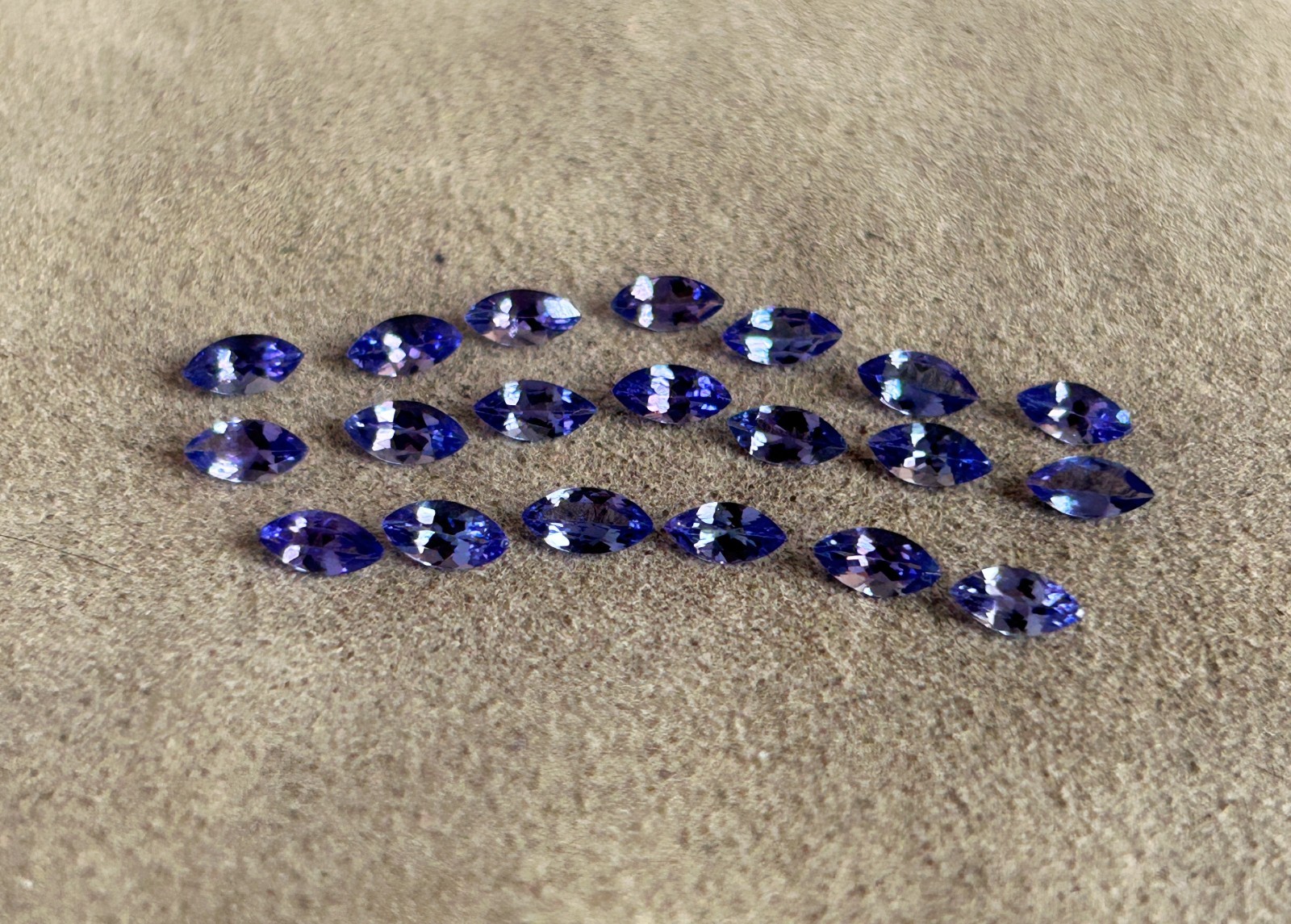 5×2.50 mm Marquise cut Natural Tanzanite Loupe clean Stones 10 pcs matching set