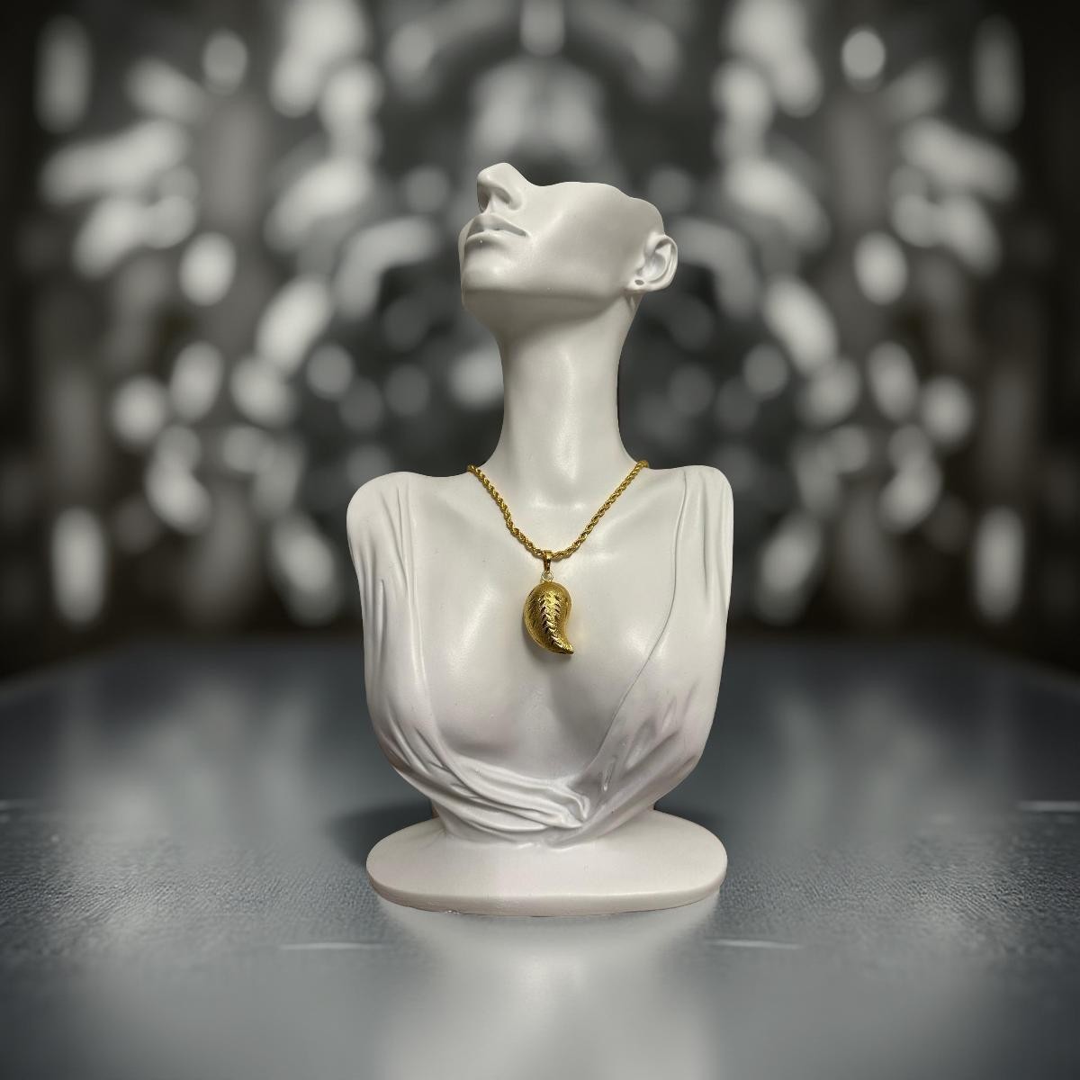 ‏Gold Plated Leaf Necklace Women Minimalist Pendant Nature Jewelry Gift
