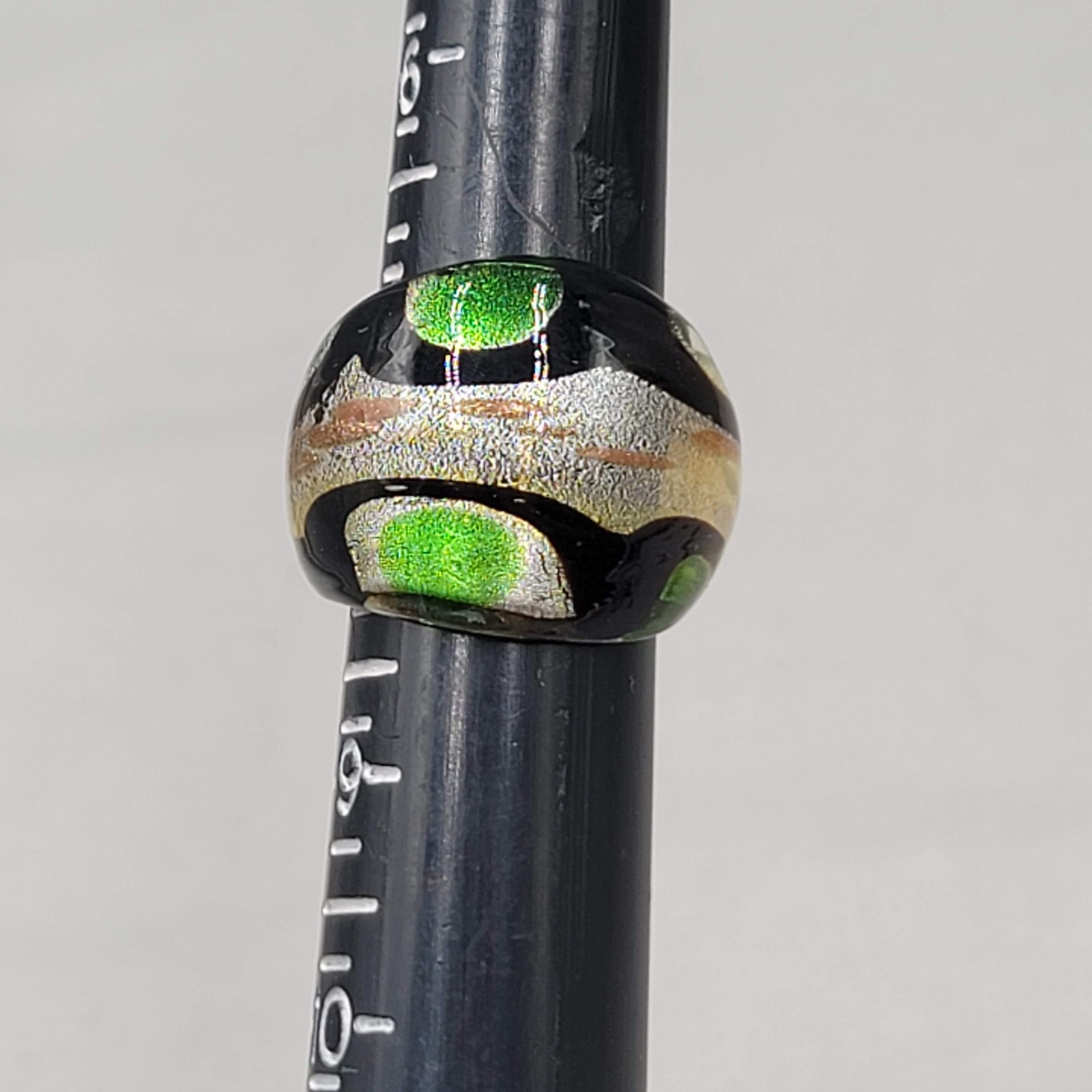 Multicolor Glass Wrap Cocktail Ring Womens Size 8 Gold Green Black Gold Bold