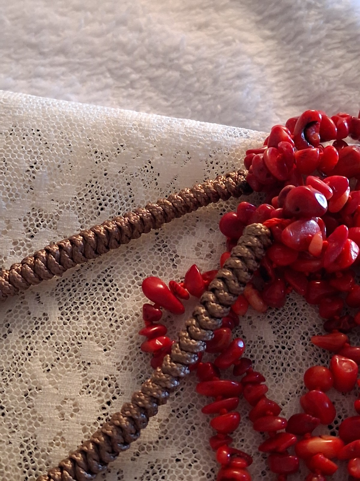 Multi-Strand Red Chip Stone Beaded Rope Chain Statement Necklace Bohemian