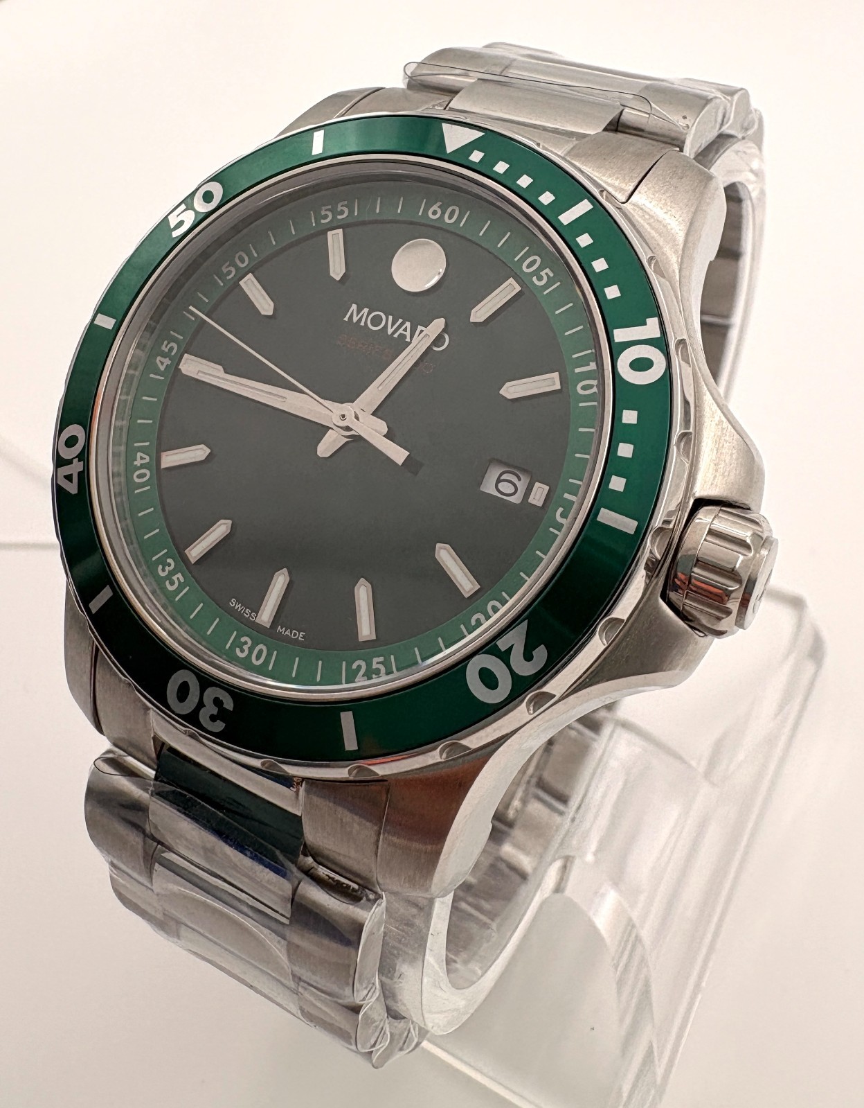 Movado 2600136 Series 800 Green Dial Stainless Steel Quartz Men’s 40mm Watch