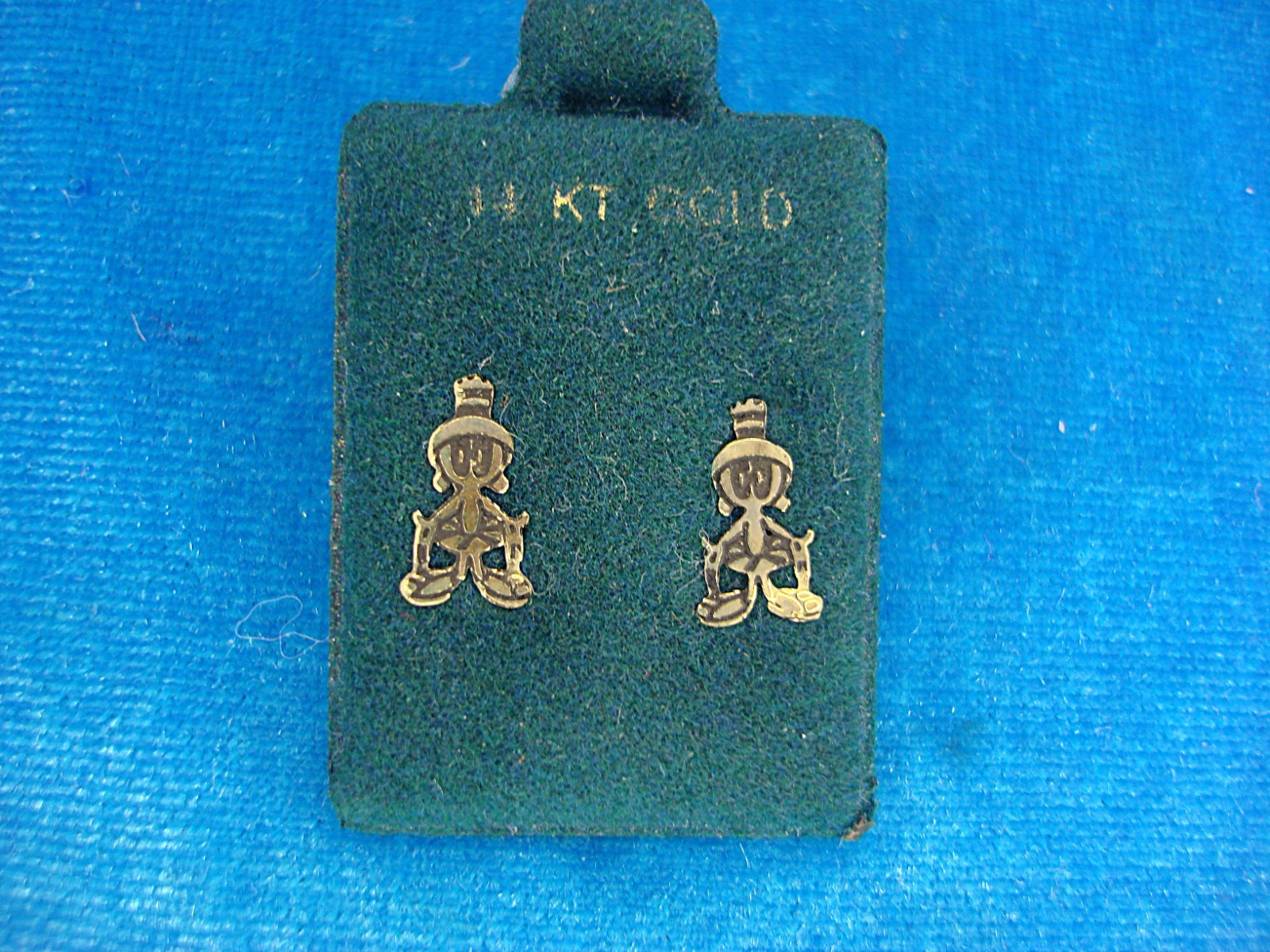 MARVIN THE MARTIAN – 14K YELLOWO GOLD STUD EARRINGS – ON ORIG. SALE CARD