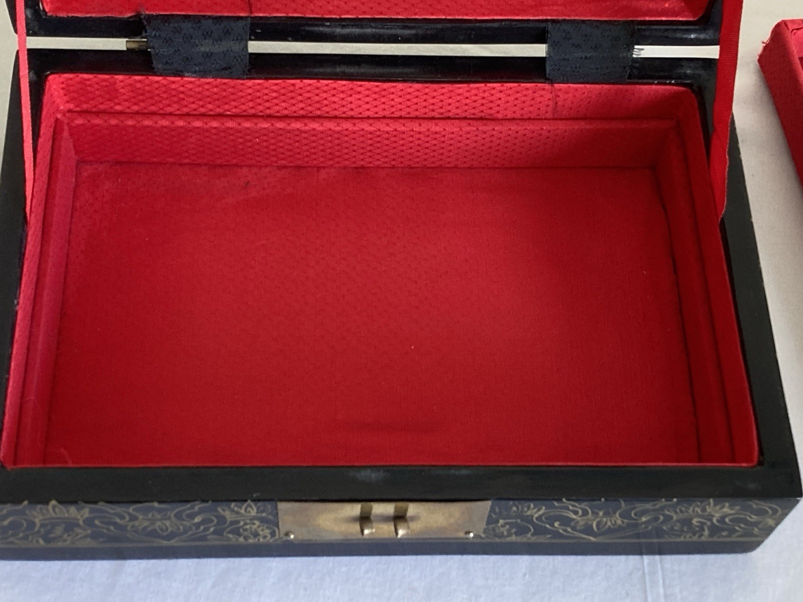 Mid Century Black Lacquer Asia MOP Inlaid Jewelry Box With Removable Tray
