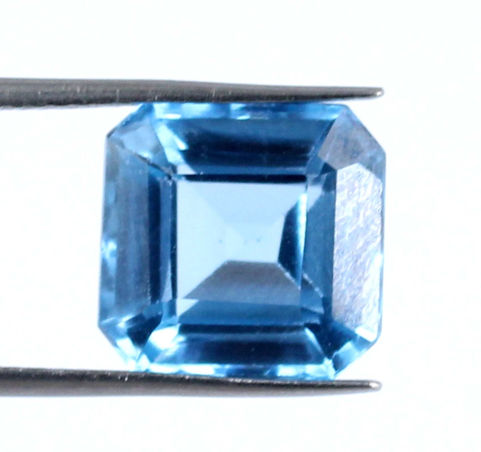 6.90 Ct/10 mm Blue Zircon Octagon Natural Cambodian Gemstone Certified T24700